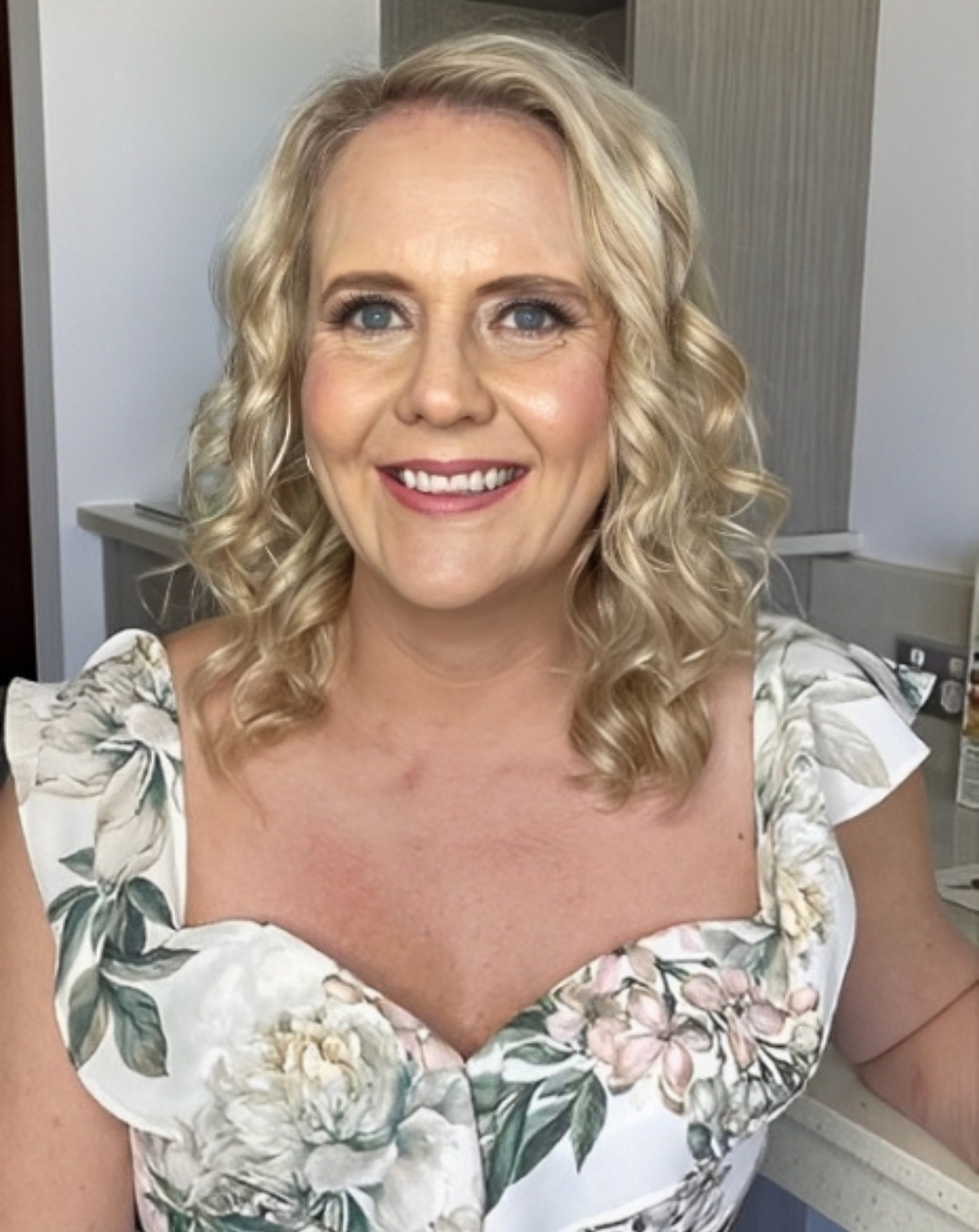 Stunning hairstyle and flawless makeup, expertly crafted to enhance beauty for weddings, events, or photoshoots, offering a polished, elegant look.