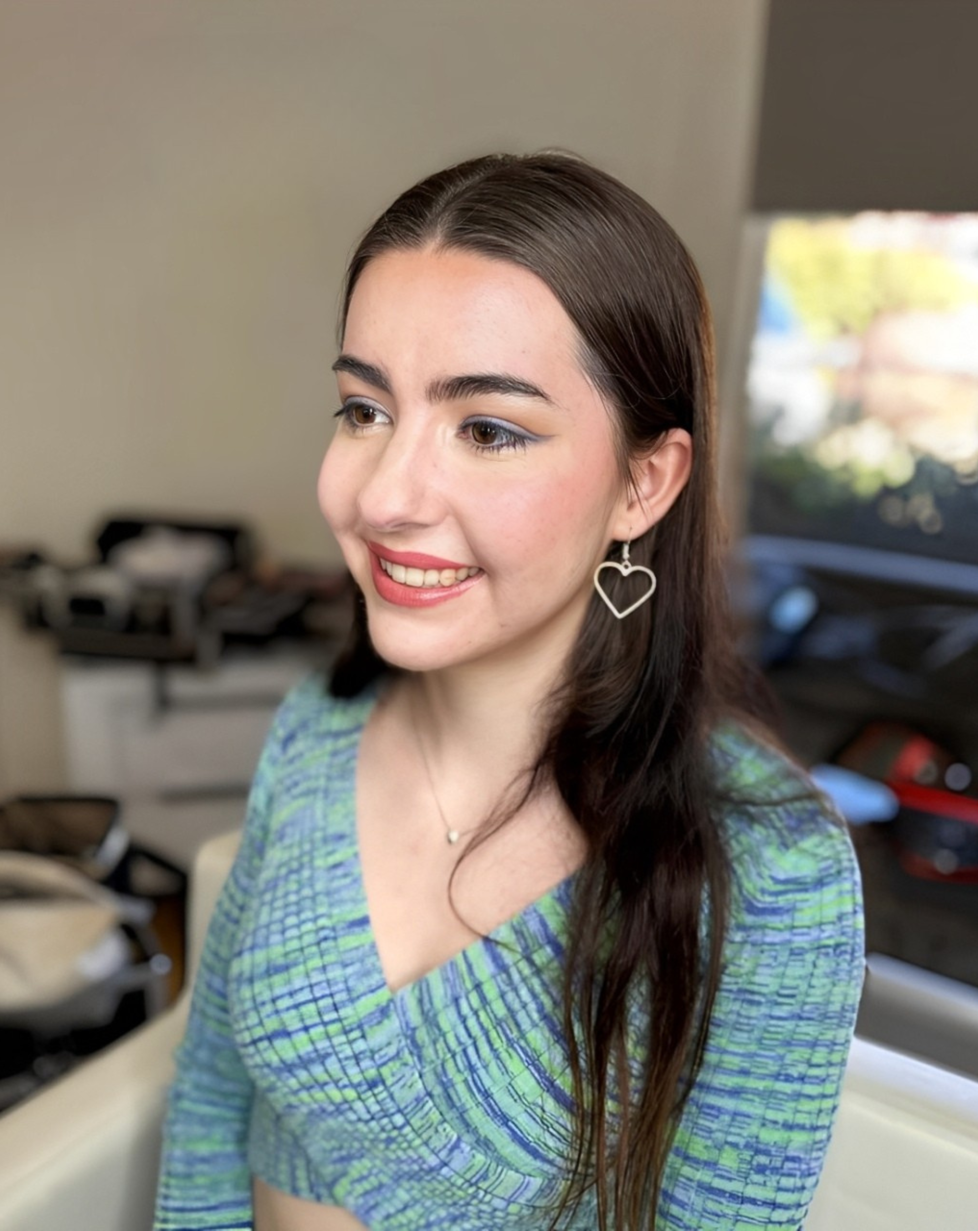 Customized makeup with lighting tailored to your needs, enhancing beauty and creating the perfect look for every occasion.